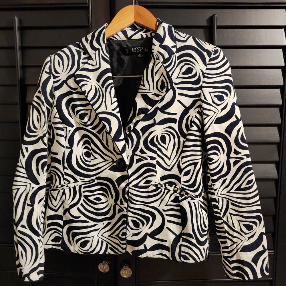 Kasper Women's Abstract Black and White Blazer